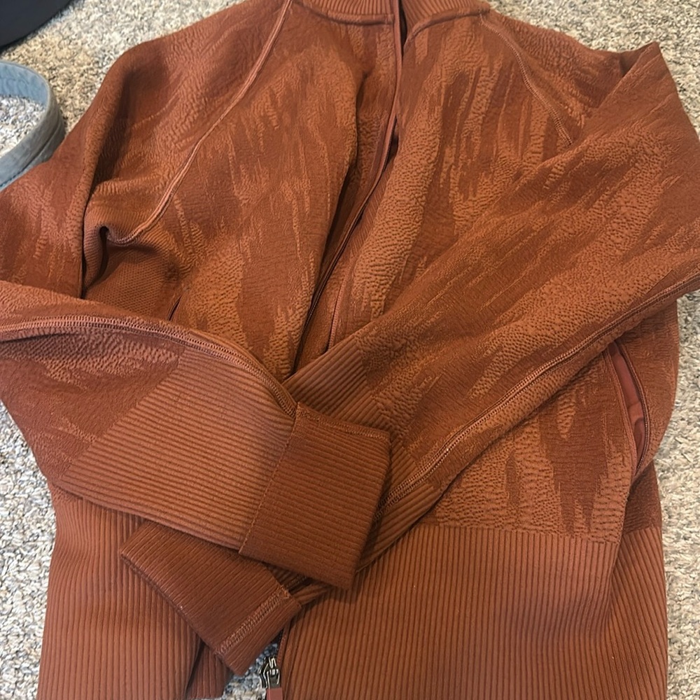 Hardly worn lulu